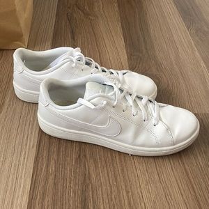 White Nike shoes
